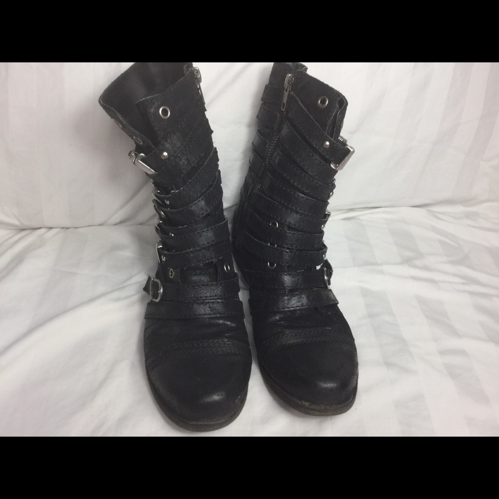 Black Steve Madden booties